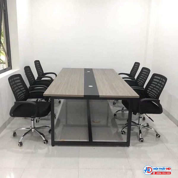 Bàn họp 6 người ngồi chân sắt 2m4