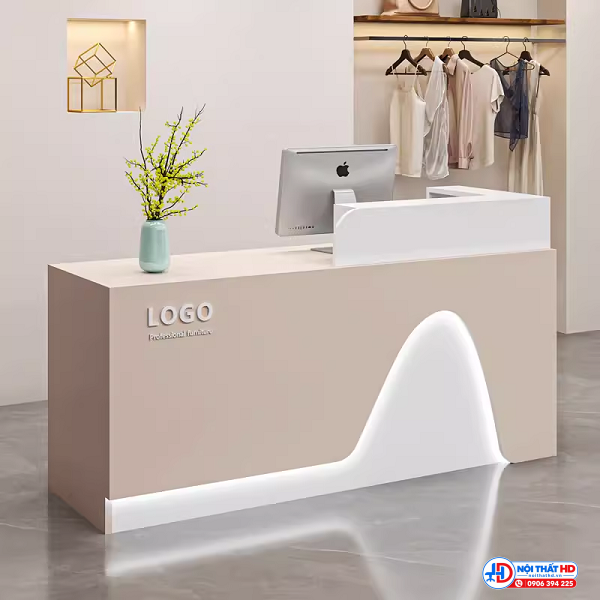 Bàn quầy tính tiền shop thời trang 1m6 lthd041