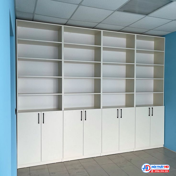 Tủ trưng bày màu trắng 2m2 x 2m2 tbhd019