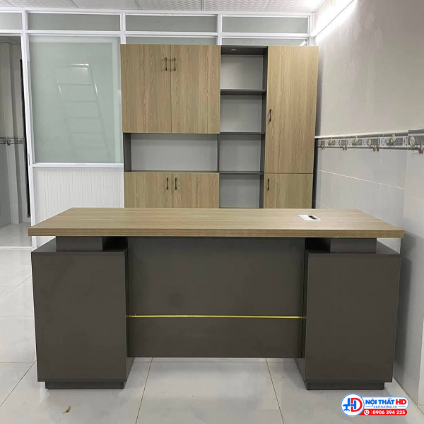 Bàn giám đốc gỗ mdf 2 hộc tủ 1m6