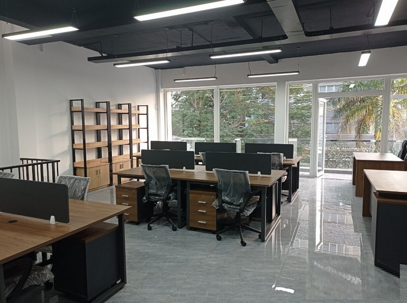 Bàn làm việc văn phòng giá rẻ tại TPHCM