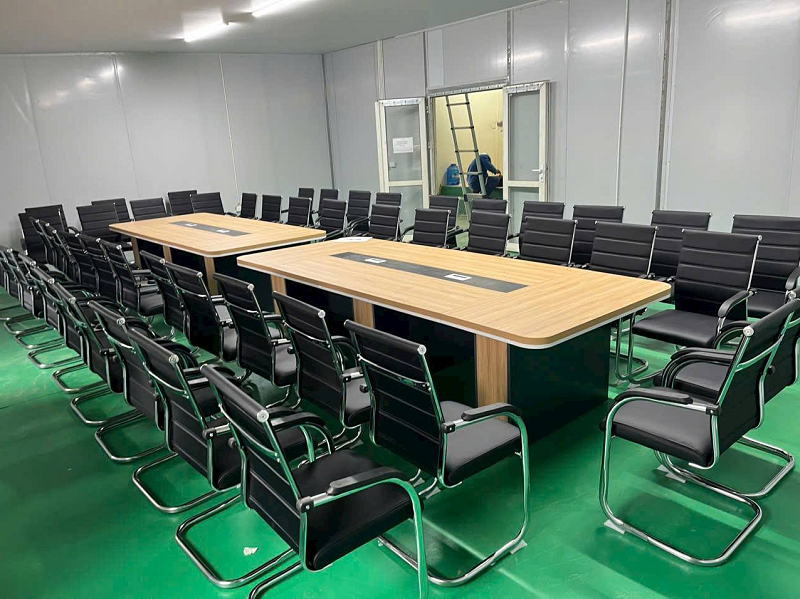 Settup bàn ghế văn phòng tại quận 1