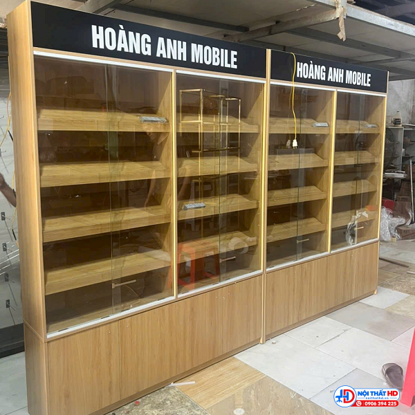Tủ trưng bày điện thoại cao 1m2 x2m