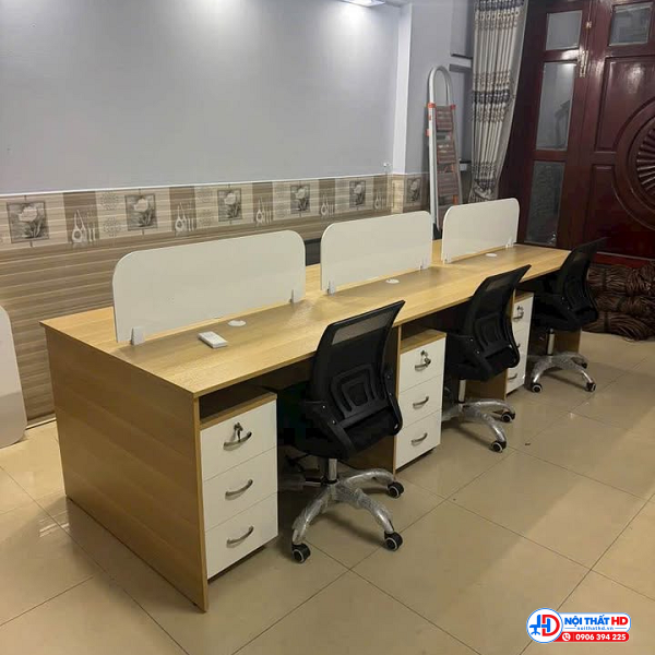 Bàn làm việc 6 chỗ ngồi có vách ngăn bphd013