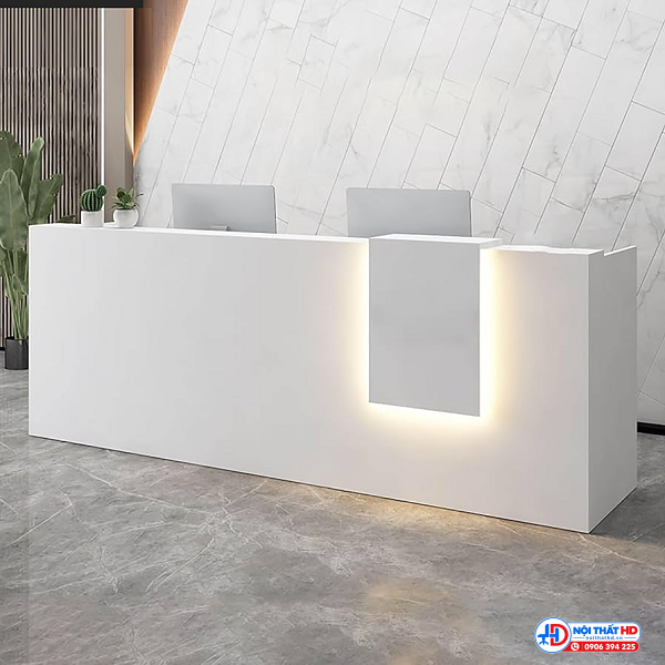 Quầy lễ tân màu trắng có đèn lthd067
