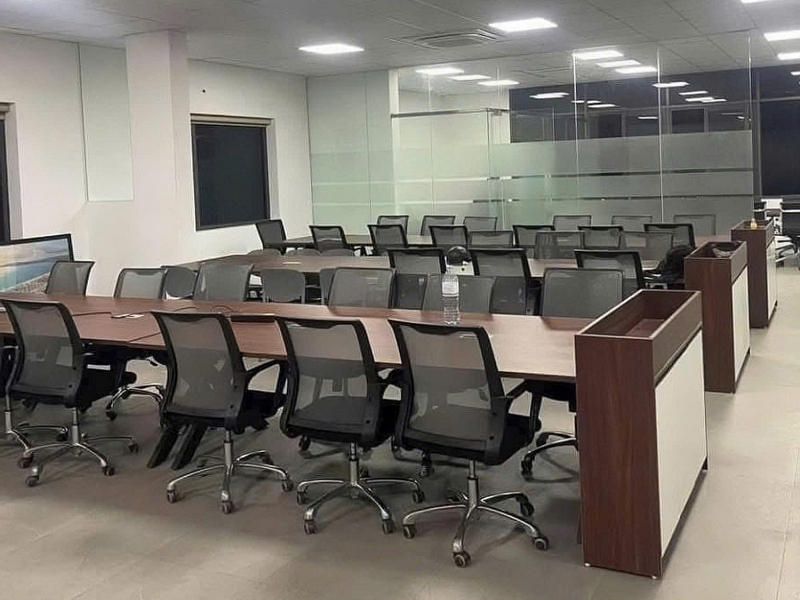 Bàn làm việc văn phòng đẹp giá rẻ tại Nội Thất HD