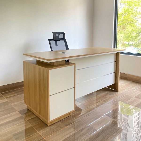 Bàn trưởng phòng 1m4 giá rẻ bgd038