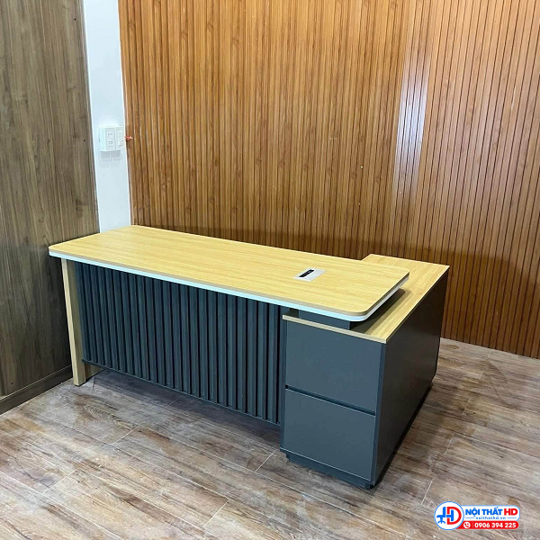 Bàn giám đốc chữ l 1m4 x 1m2 bgd043
