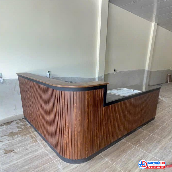 Quầy pha chế bo cong lam sóng 1m8 x 1m8 pch028