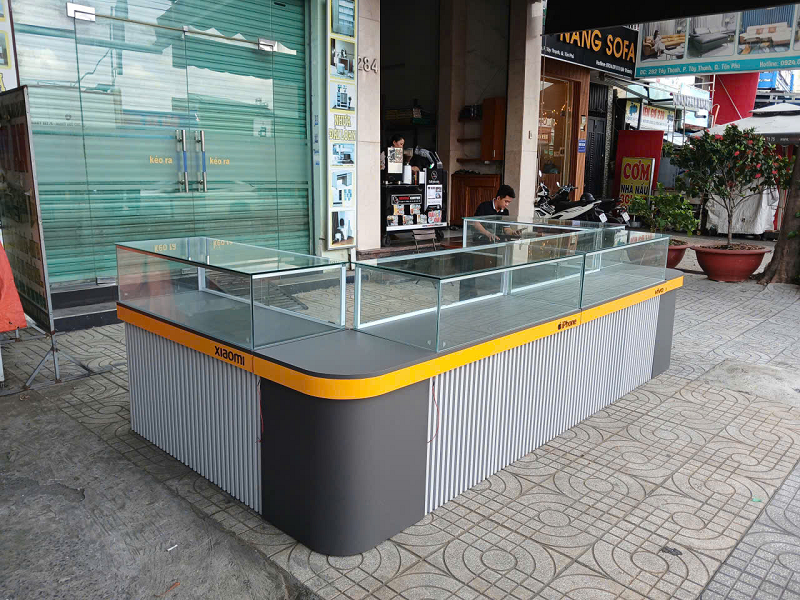 Thi công tủ trưng bày gửi về đaklak