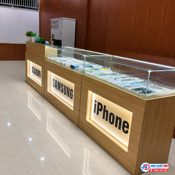 Tủ trưng bày điện thoại kết hợp quầy tính tiền tbhd096